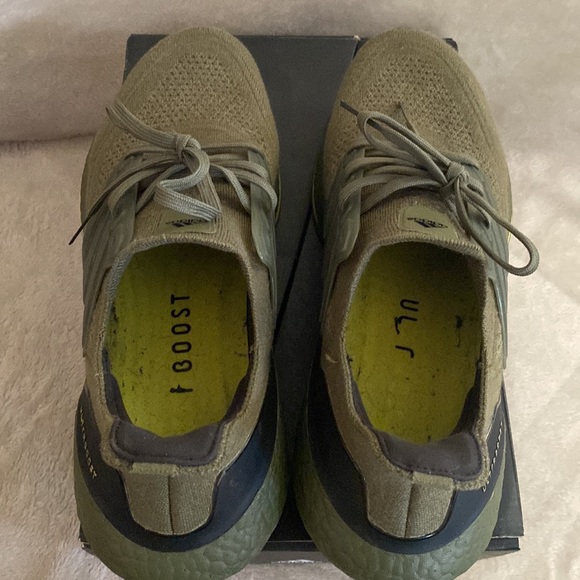 Adidas Ultraboost 21 - Picture 7 of 8